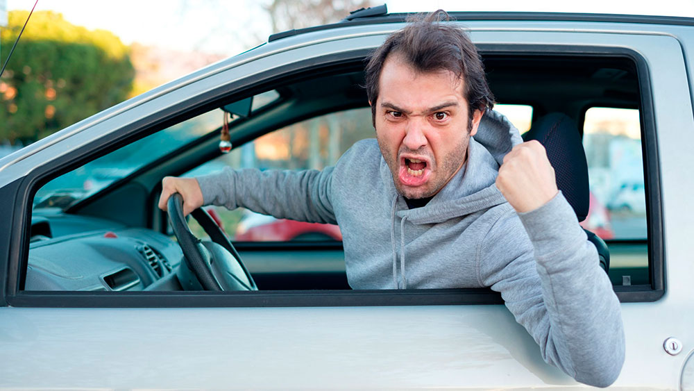 Billede til den relaterede nyhed Sur over p-bøde: Anholder parkeringsvagt